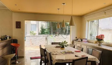 Casa com 3 quartos à venda na Rua Agariba, 187, Vila Romana, São Paulo por R$ 1.850.000