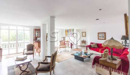Casa com 3 quartos à venda na Rua Itacaranha, 129, Pacaembu, São Paulo por R$ 2.900.000
