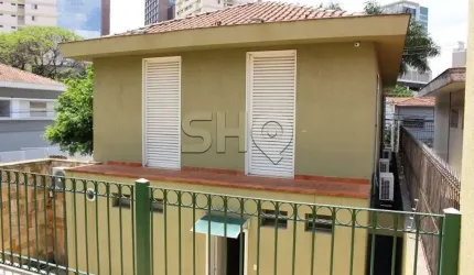 Casa com 3 quartos à venda na Rua Barão de Tefé, 138, Água Branca, São Paulo por R$ 2.800.000