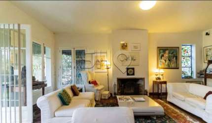 Casa com 4 quartos à venda na Rua Catanduva, 66, Pacaembu, São Paulo por R$ 3.200.000
