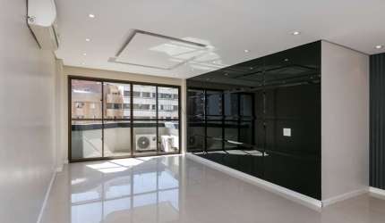Apartamento com 4 quartos à venda na Avenida Sete de Setembro, 4519, Batel, Curitiba, 162 m2 por R$ 950.000
