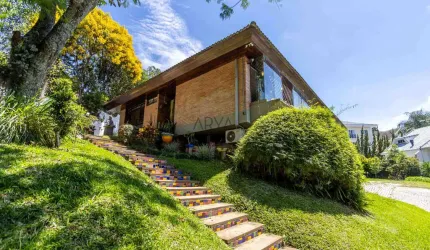 Casa com 4 quartos à venda na Rua Apolônia Kozak, Santo Inácio, Curitiba, 299 m2 por R$ 3.300.000