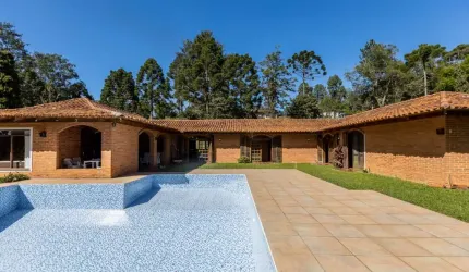 Chácara / sítio com 6 quartos à venda na Estrada da Ribeira BR 476, 107, Imbuial, Colombo, 700 m2 por R$ 2.800.000