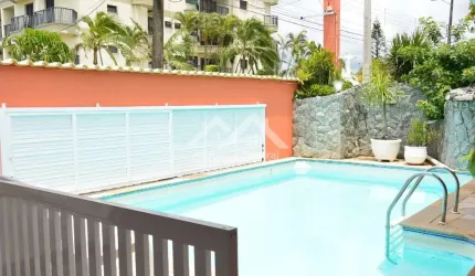 Sobrado em Peruíbe no bairro Convento Velho