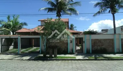 Casa em Peruíbe no bairro Maria Helena Novaes