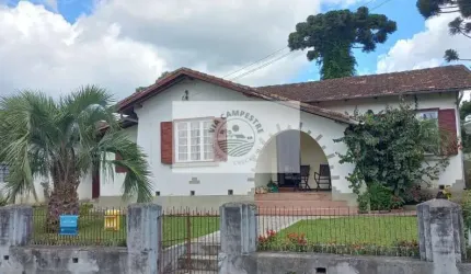 Residência no centro de Campo Alegre, ótimo local para moradia ou comercio, terreno com 1.057 m²