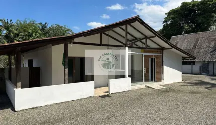 Sítio com 3.513 m², casa com 2 quartos, amplo rancho, frente para o asfalto