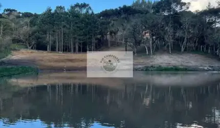 Sítio com 3.000 m², Bateias de Baixo, com lago e araucárias, escriturado