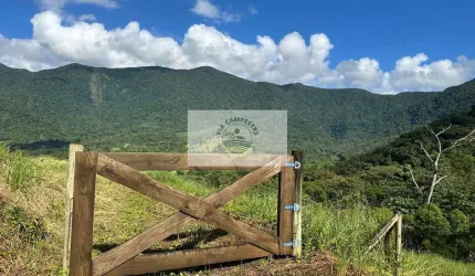 Sítio com 2.750 m² no Quiriri, escriturado, com linda vista, lugar alto