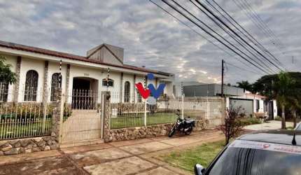 Casa com 4 dormitórios à venda, 440 m  por R  1.500.000,00 - Zona 05 - Maringá PR
