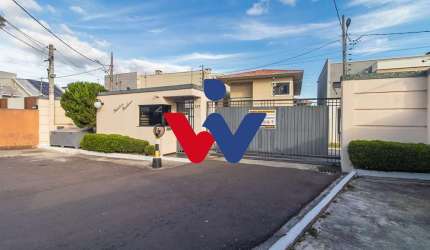 Casa em condominio fechado com 4 dormitorio e 2 suites bairro Uberaba Cidade de Curitiba
