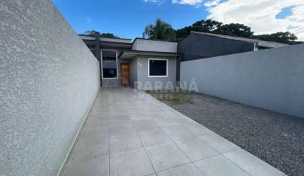⚜BELÍSSIMA CASA COM 3 QUARTOS, EM UM AMPLO TERRENO COM ÁREA DE LAZER PERFEITA