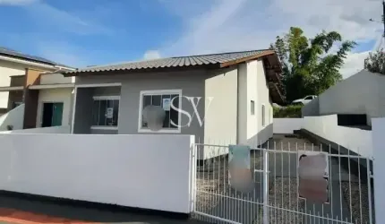 Casa Padrão a venda com 03 Dormitórios sendo 01 Suíte em Bela Vista/ Palhoça, SC