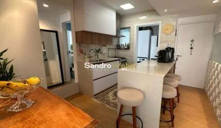 Apartamento Alto Padrão com 02 Dormitórios sendo 01 Suíte no Centro/ Florianópolis, SC