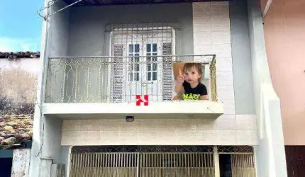 CASA EM MOSQUEIRO