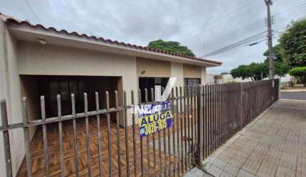 Casa com 3 dormitórios para alugar, 180 m² por R$ 1.950,00/mês - Centro - Maringá/PR