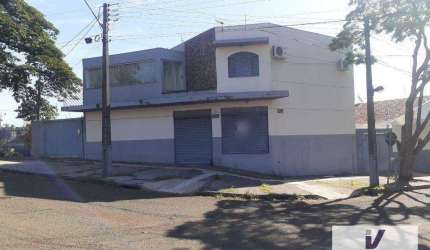 Salao comercial/apto/Casa com 4 dorm. à venda, 280 mts de const. e 308 mt terreno  R$ 600.000 - Conjunto Habitacional João de Barro Thaís - Maringá/PR