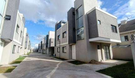 Sobrado com 3 dormitórios à venda, 105 m² por R$ 639.000,00 - Uberaba - Curitiba/PR