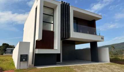 Casa para Venda em Porto Belo, Vivapark Porto Belo, 3 dormitórios, 3 suítes, 5 banheiros, 2 vagas