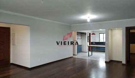 Apartamento com exelente metragem 150m².