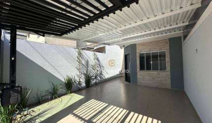 Casa semi-mobiliada com 02 quartos no Esmeralda