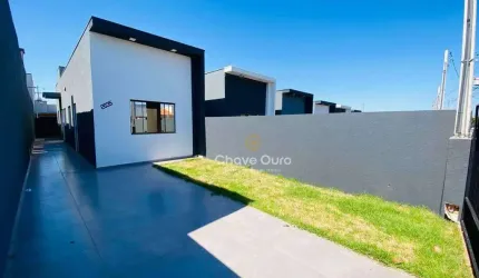 Casa a venda com passagem lateral e sobra de terreno