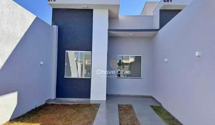 CASA A VENDA COM 3 QUARTSO NO JD. PINHEIRINHO