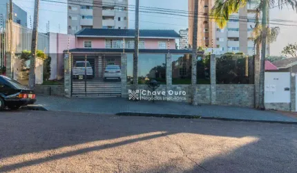 Sobrado com 4 dormitórios à venda, 440 m² por R$ 2.300.000,00 - Centro - Cascavel/PR