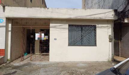 Casa na rua Curuça