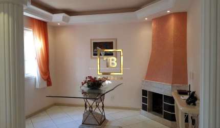 Casa 4 dormitórios, próximo ao Centro de Eventos