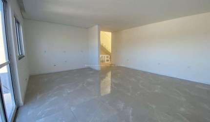 Casa Espaçosa em Bairro em Expansão: 3 Quartos, 1 Suíte, 4 Vagas
