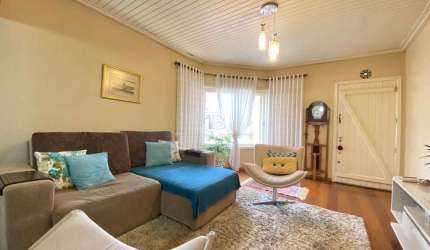 Casa com 3 Quartos com Suíte, Varanda e Salão de Festas - Palmital