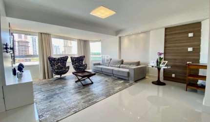 Apartamento com 3 suítes, escritório e 2 vagas à venda no Centro de Chapecó