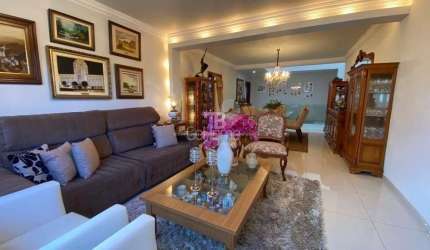 Casa no Líder, Chapecó - 4 Quartos, Piscina, Espaço Amplo
