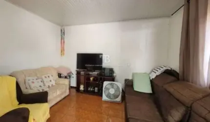 Casa semimobiliada 4 quartos, 2 vagas - Próximo ao Centro Chapecó