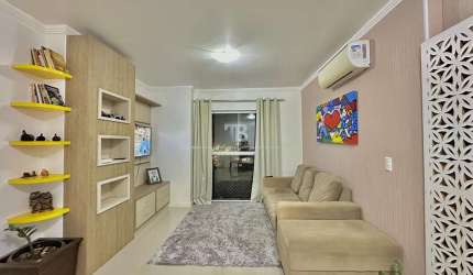 Apartamento semimobiliado de 2 quartos no Passo dos Fortes