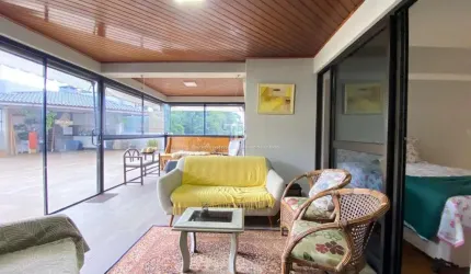 Apartamento Com Terraço, Semimobiliado, à Venda
