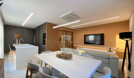 Apartamento Mobiliado no Centro: 3 Suítes e Vista Panorâmica