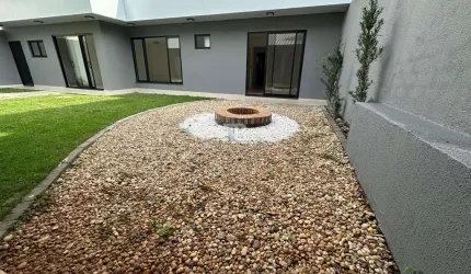 Casa com 4 quartos, 2 suítes e salão de festas à venda no Presidente Médici