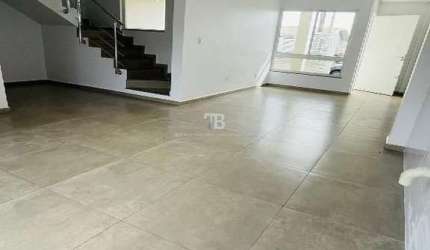 Sobrado novo com 2 suítes e 2 vagas à venda no bairro Desbravador