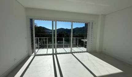 Apartamento de 3 suites, novo,  no Joao Paulo