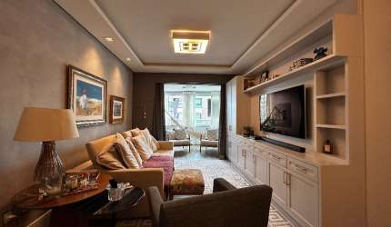 Apartamento 3 quartos (1 suíte) e 2 vagas + hobby box no Centro