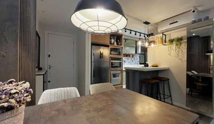 Apartamento 2 quartos (1 suíte), 1 vaga + depósito no bairro Trindade