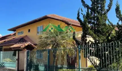 Casa para Venda em Nova Friburgo, Braunes, 4 dormitórios, 2 suítes, 4 banheiros, 2 vagas