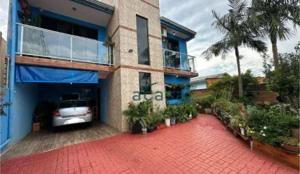 Sobrado com 3 dormitórios à venda, 207 m² por R$ 750.000,00 - Cascavel Velho - Cascavel/PR