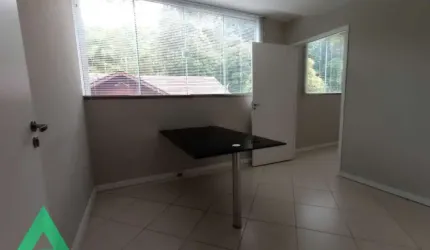 Ponto comercial com 1 sala para alugar no Victor Konder, Blumenau , 55 m2 por R$ 2.500