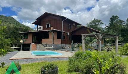 Chácara / sítio com 3 quartos à venda no Warnow, Indaial  por R$ 985.000