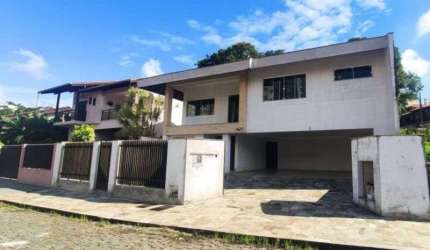Casa com 4 quartos à venda na Vila Nova, Blumenau  por R$ 1.550.000