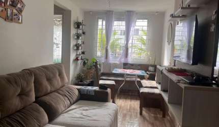 Apartamento Terreo em Araucária: 2 Quartos com Planejados