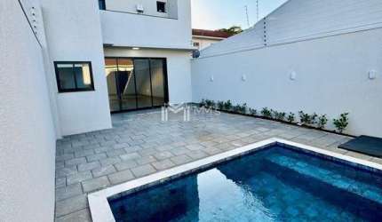 Sobrado à venda em Cascavel, Maria Luiza, com 1 quarto, com 230 m²